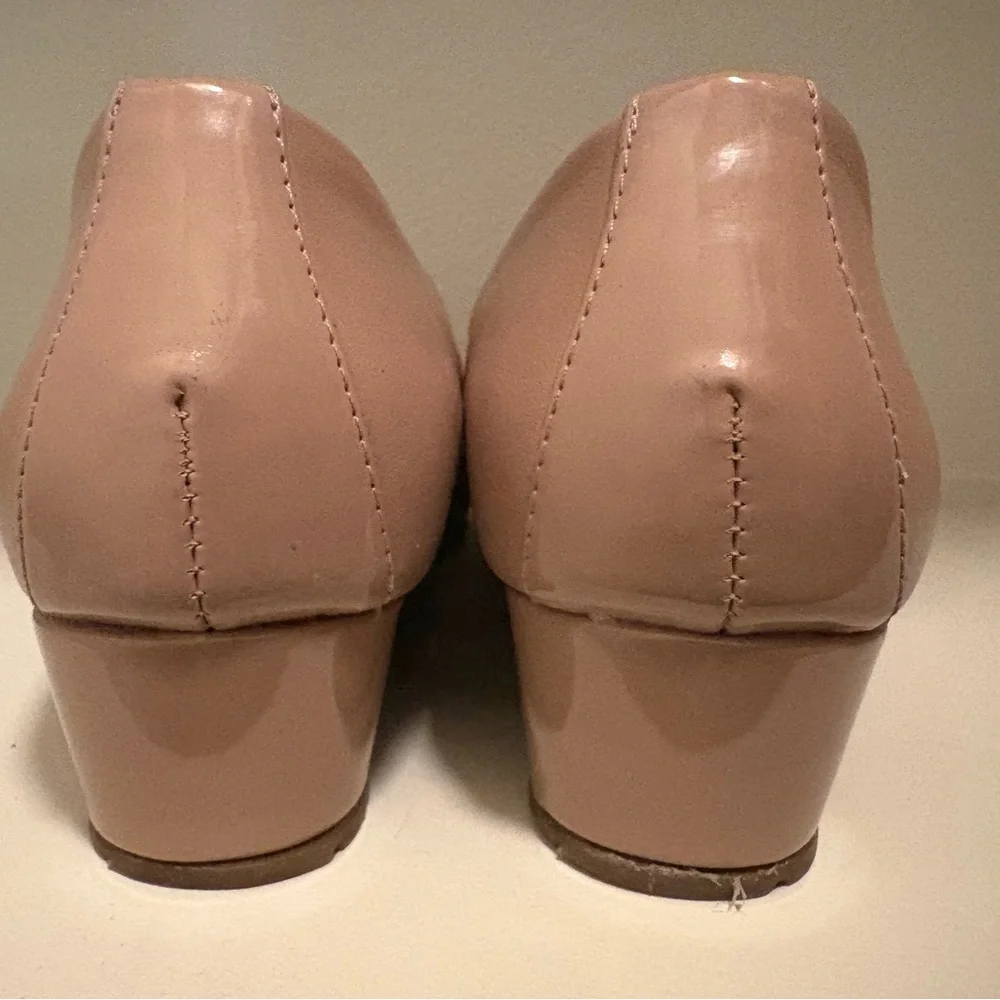 Anne Klein Tan Wedges